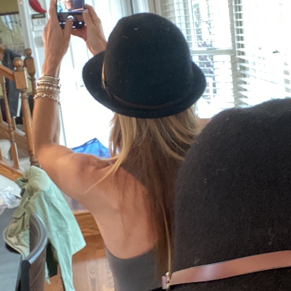 Black hat - Picture 5 of 9